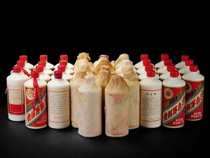 漳平日照岚山回收酒价格哪里回收(附近上门回收茅台酒）?